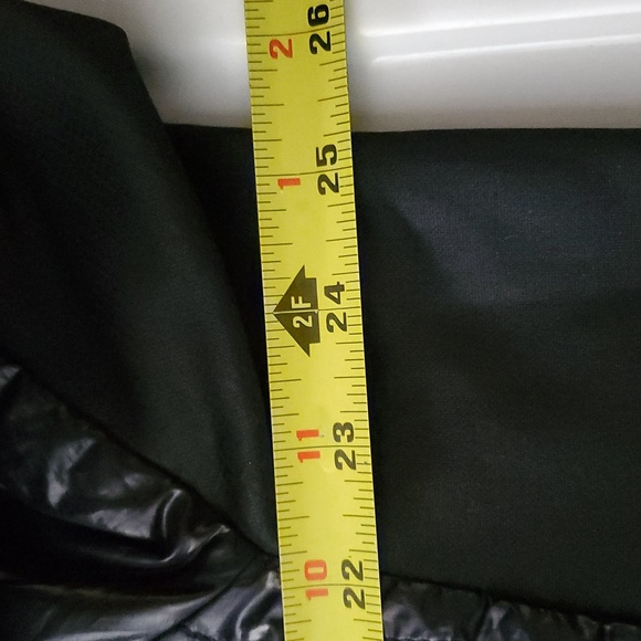 Mens Obermeyer Black Lightweight Puffer Coat Size Extra Large Stretch Panels - Picture 13 of 14